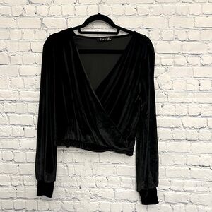 Dex size, small crush velvet, black cropped long sleeve top